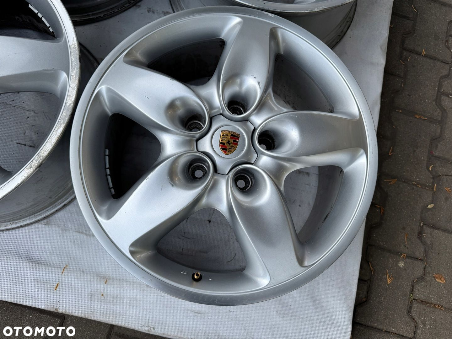 Felgi Porsche 5x130 8J 18" ET57 756 - 6