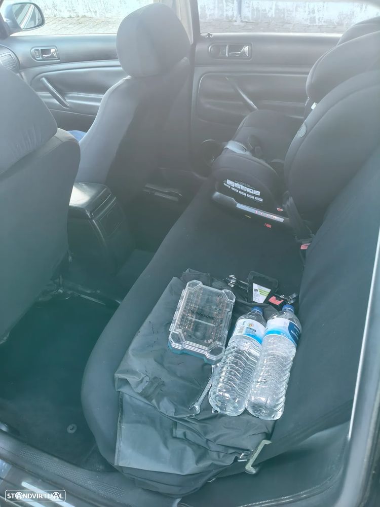 VW Passat 1.9 TDi Confortline - 10