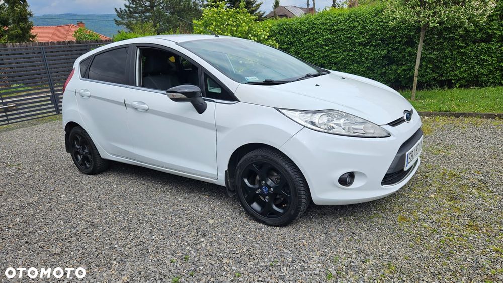 Ford Fiesta 1.6 TDCi Titanium - 10