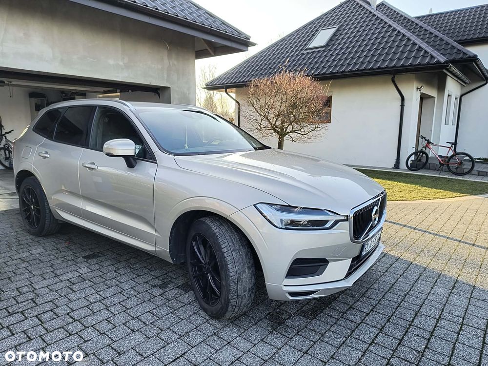 Volvo XC 60 D4 AWD Momentum - 2