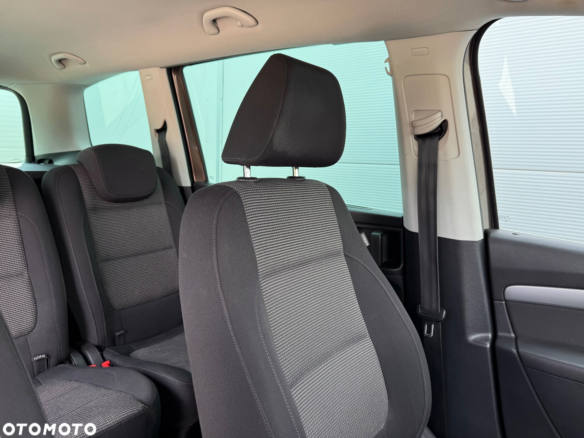 Volkswagen Sharan 2.0 TDI BlueMotion Technology Comfortline - 35