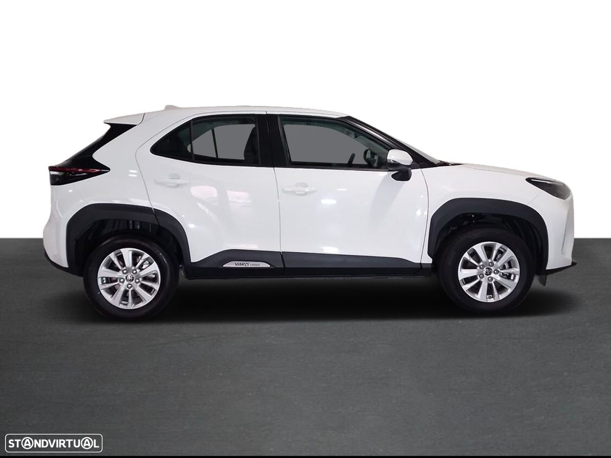 Toyota Yaris Cross - 12