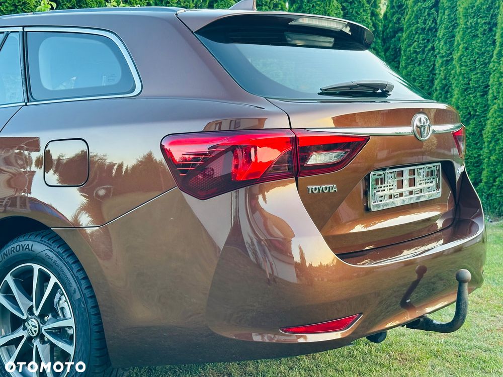 Toyota Avensis Touring Sports 1.6 D-4D Business Edition - 16