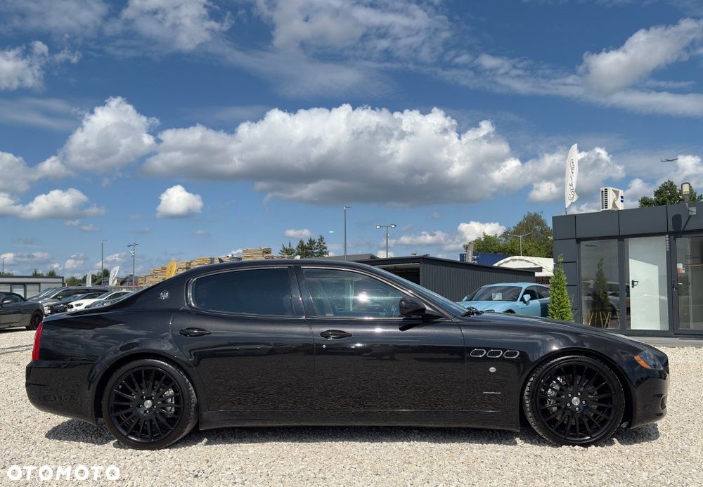 Maserati Quattroporte - 3