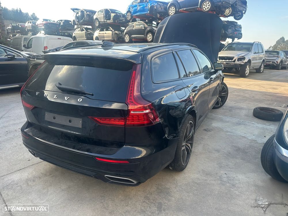 VOLVO V60 2.0D MILD HYBRID B8 197CV MOTOR D420T8 DE 2021 EM CENTRO DE ABATE - 2