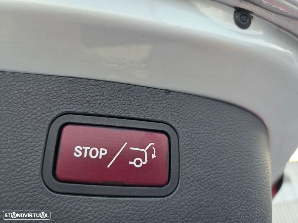 Mercedes-Benz GLA 200 CDi Urban Aut. - 31