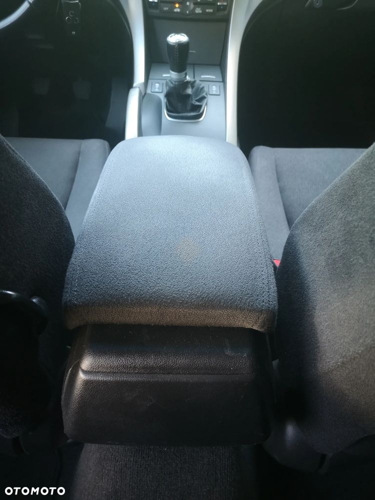 Honda Accord 2.0 Lifestyle - 25