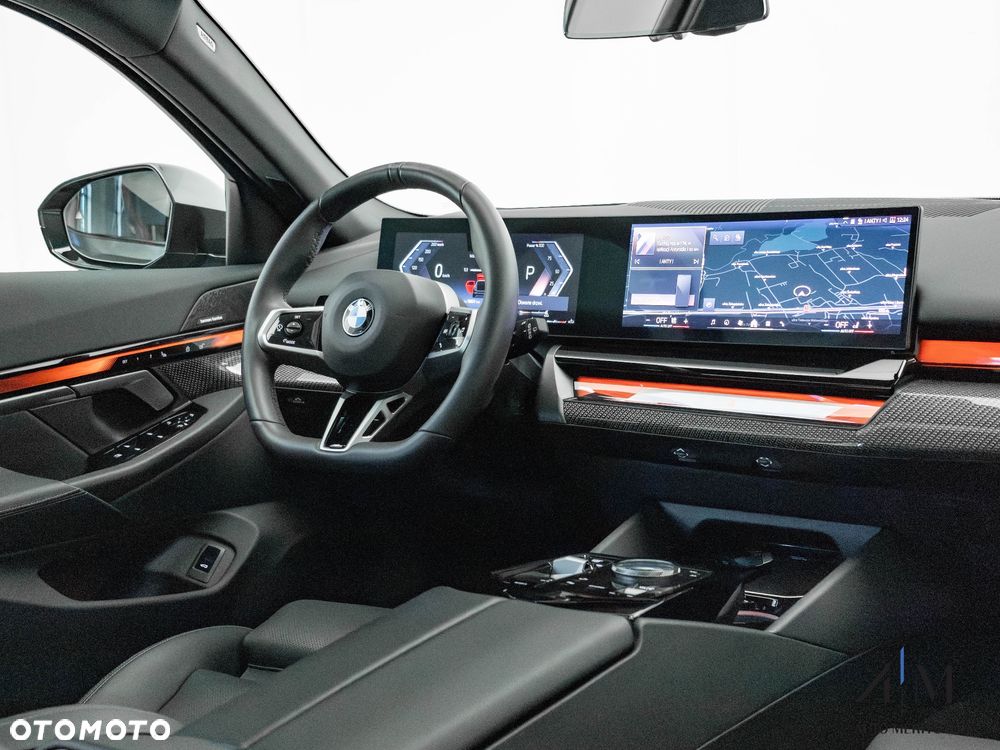 BMW Seria 5 520d xDrive - 14