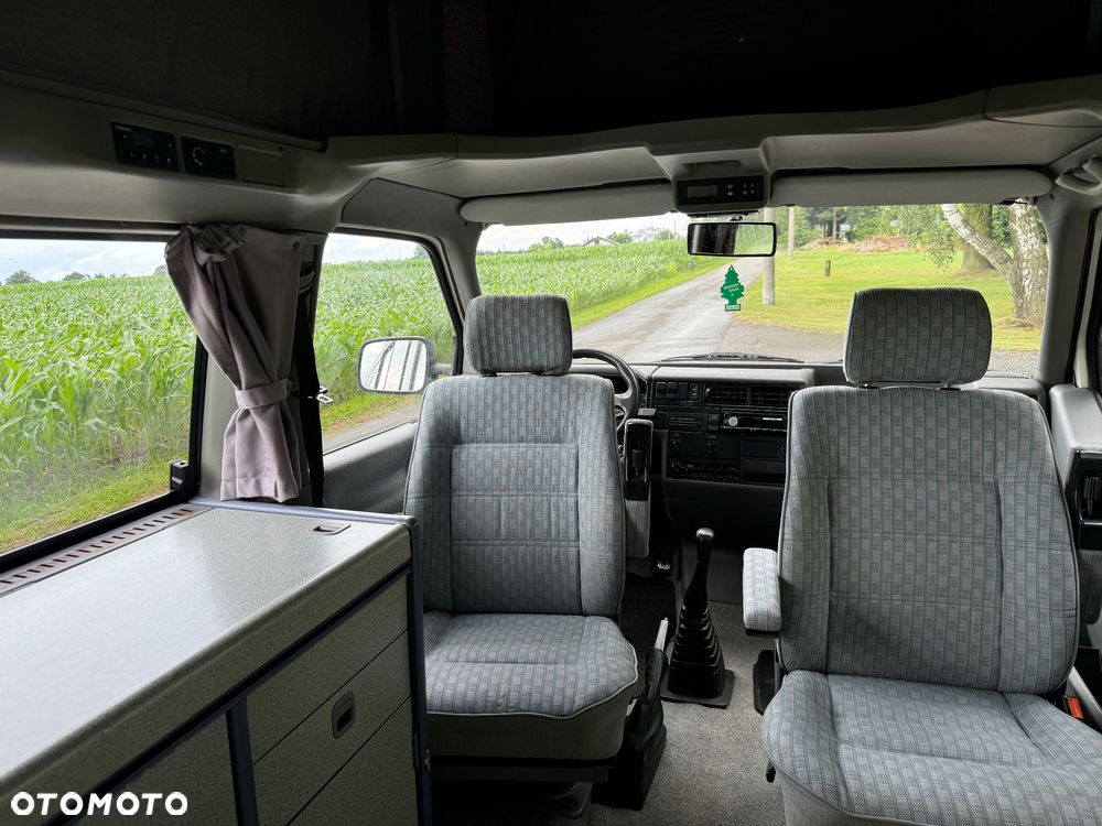 Volkswagen California - 23