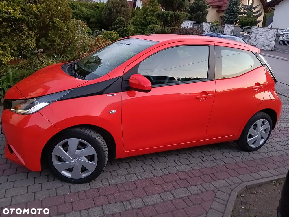 Toyota Aygo x-play touch - 3
