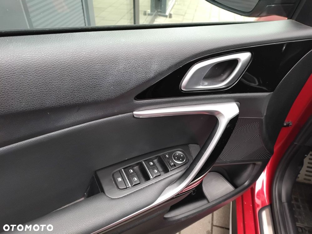 Kia ProCeed - 10