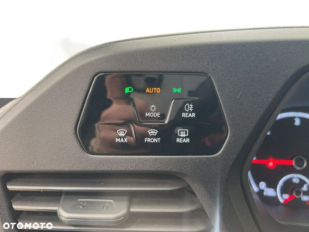 Volkswagen Caddy - 23