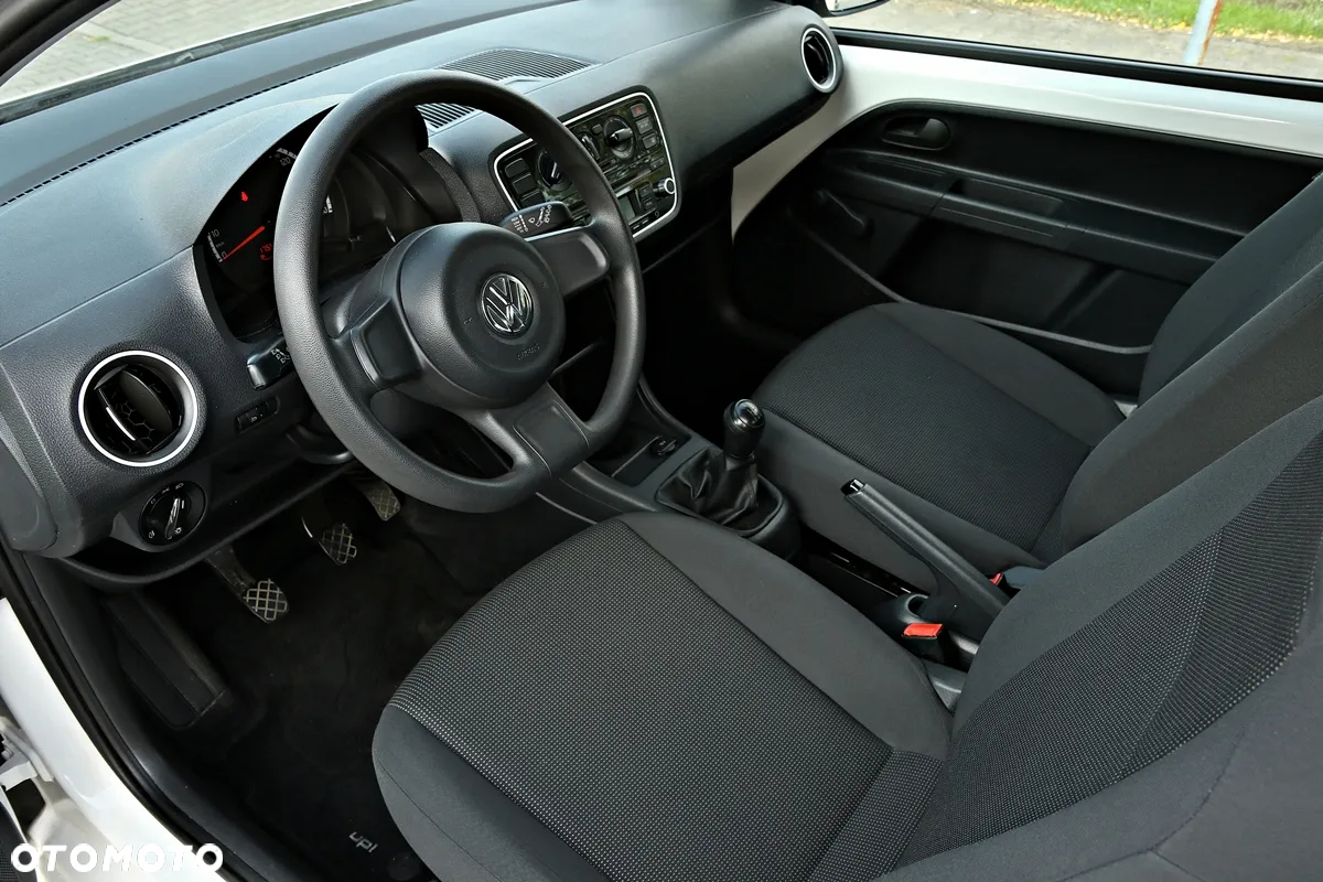 Volkswagen up! white - 27