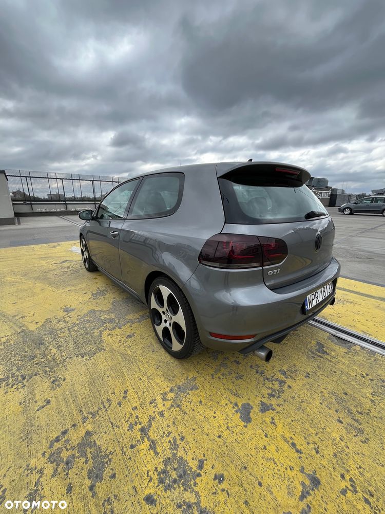 Volkswagen Golf 2.0 GTI - 4