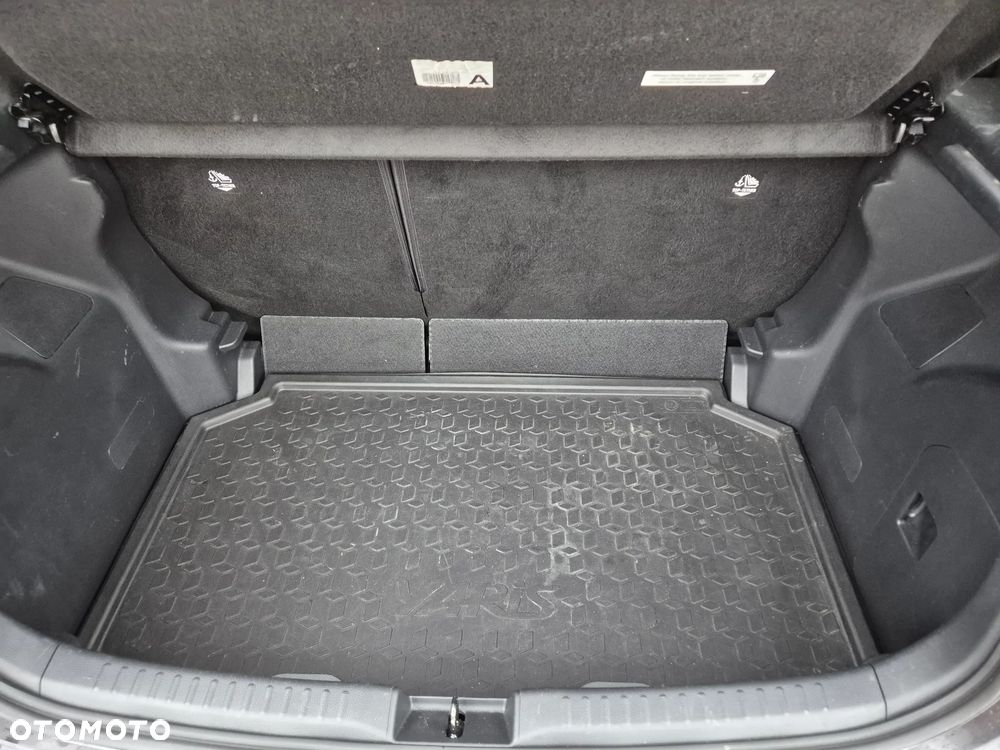 Toyota Yaris 1.5 Selection Elegant - 15