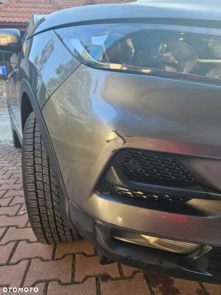 Nissan Qashqai 1.3 DIG-T N-Connecta DCT - 17