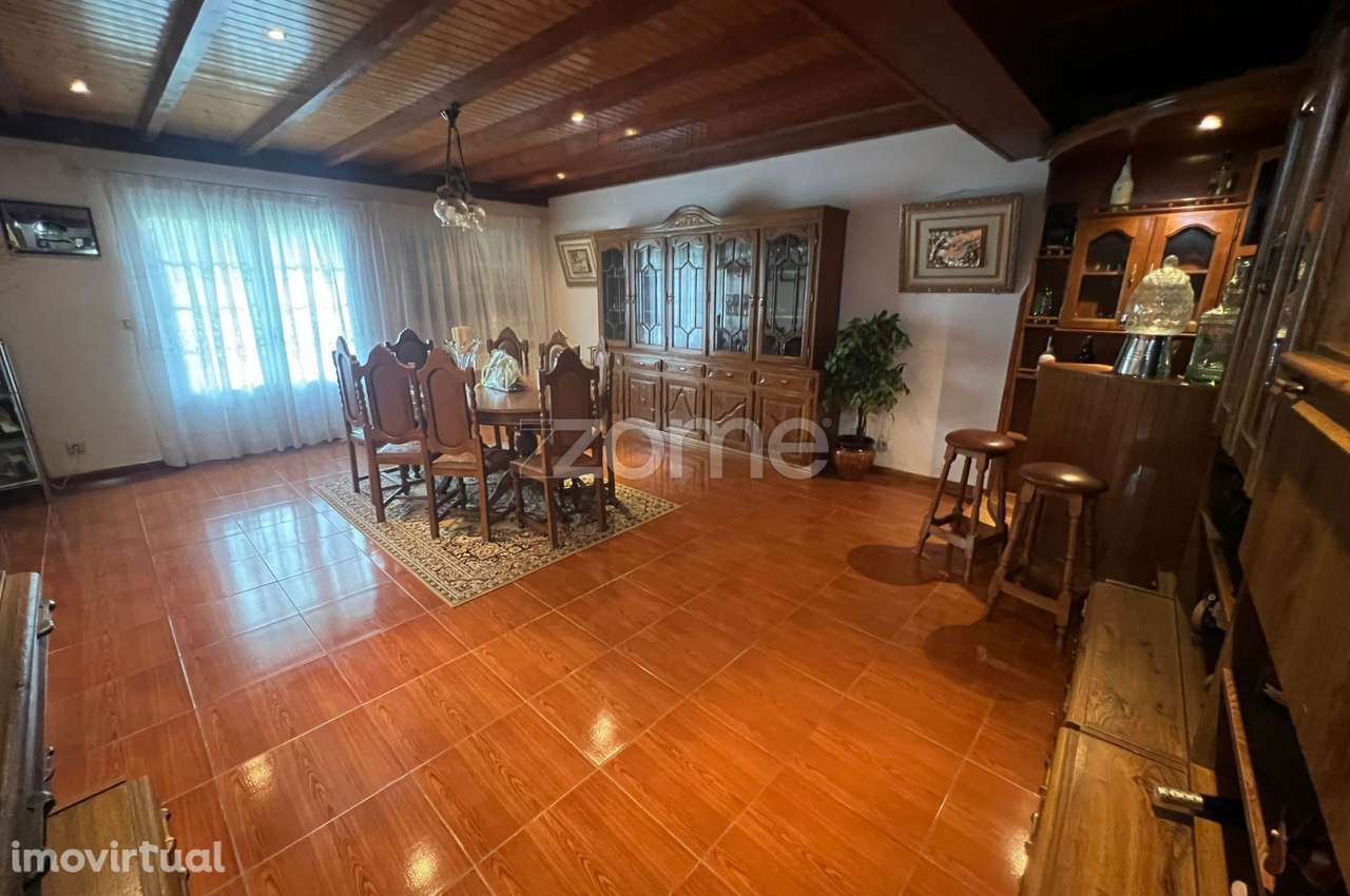Moradia T5 com 2.500m² de Terreno e Excelentes Áreas em Travancas - Grande imagem: 4/28