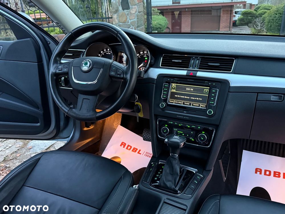 Skoda Superb 2.0 TDI 4x4 DSG Exclusive - 20