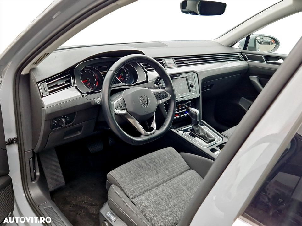 Volkswagen Passat 1.5 TSI ACT DSG Comfortline - 18