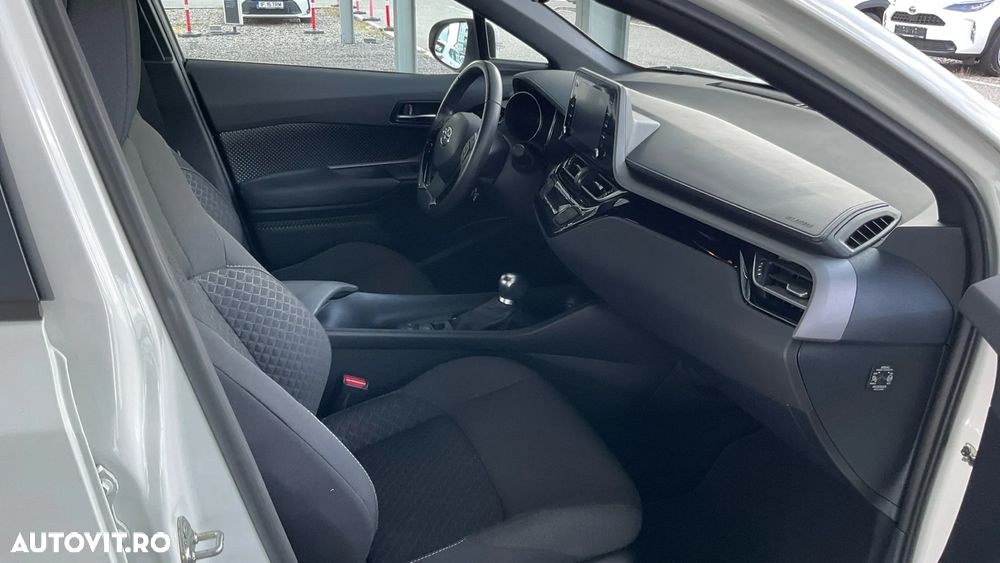 Toyota C-HR 1.8 HSD 122 CP 4x2 CVT Core - 15