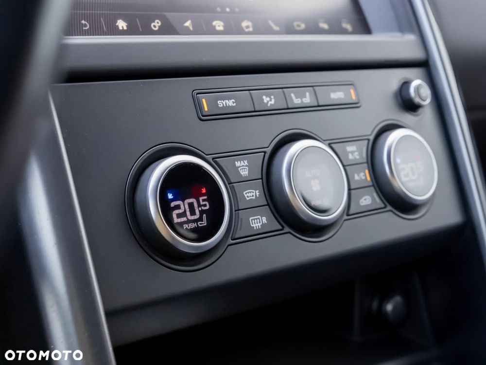Land Rover Discovery V 3.0 SDV6 HSE - 23