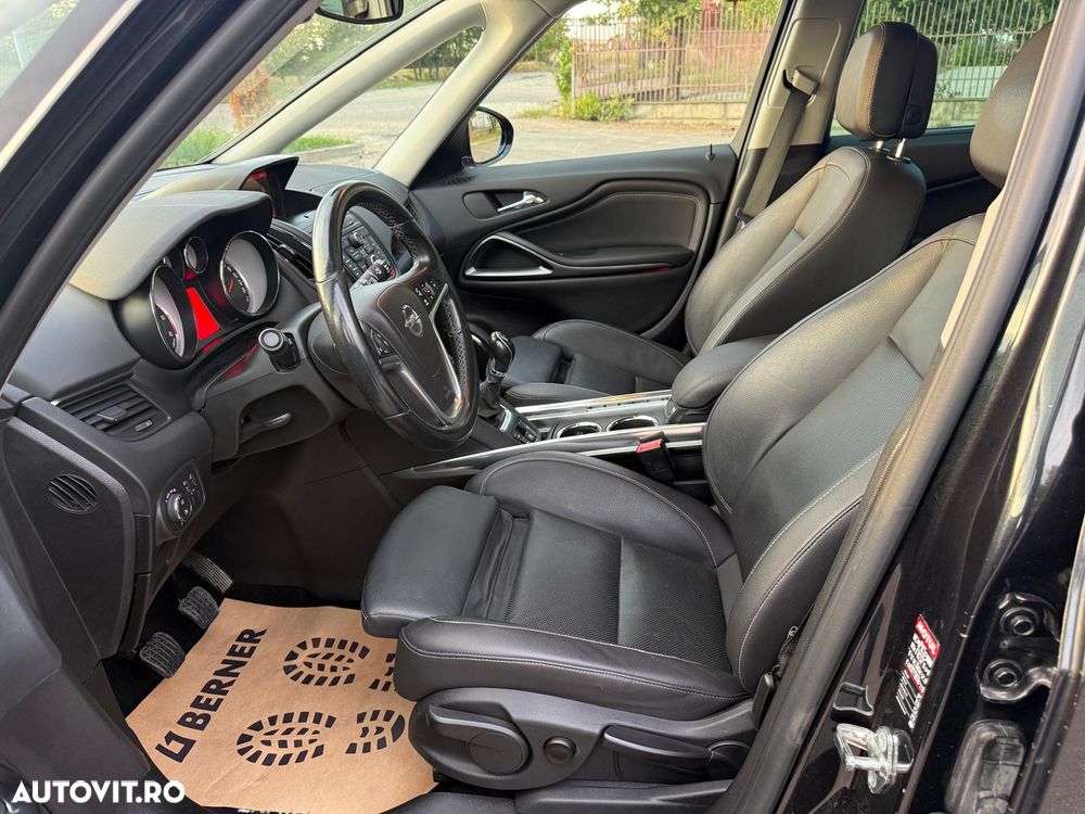 Opel Zafira Tourer 1.6 CDTI ECOTEC Start/Stop Cosmo - 11