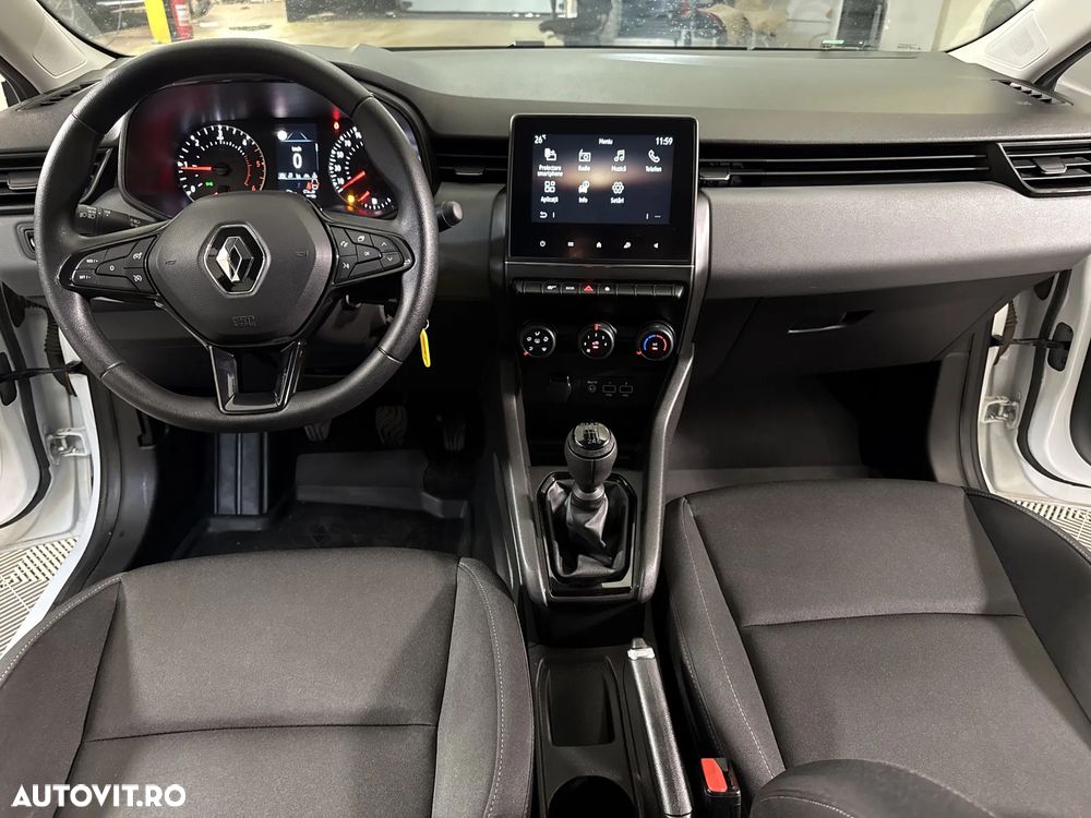 Renault Clio - 10