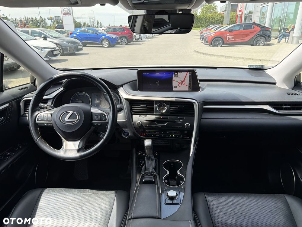 Lexus RX - 11