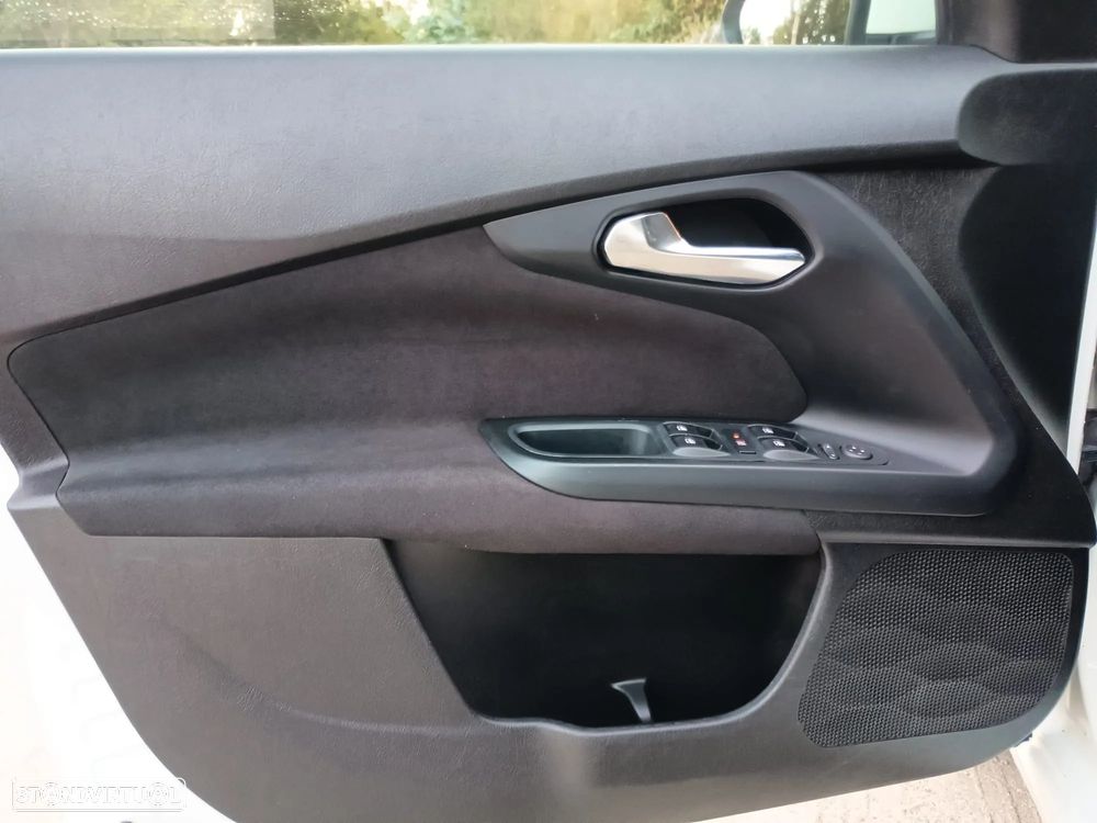 Fiat Tipo 1.3 M-Jet Easy J17 - 17
