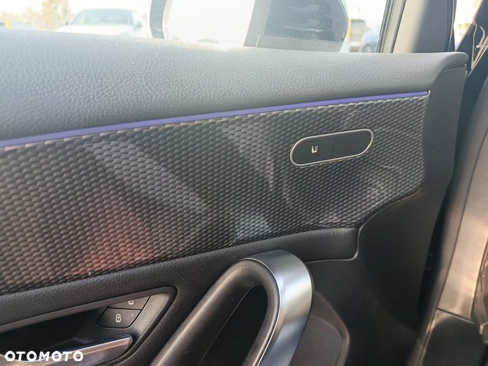 Mercedes-Benz Klasa A 200 AMG Line 7G-DCT - 9