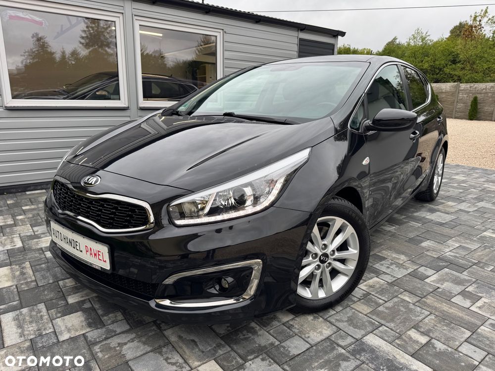 Kia Ceed 1.6 GDI Dream-Team Edition - 2