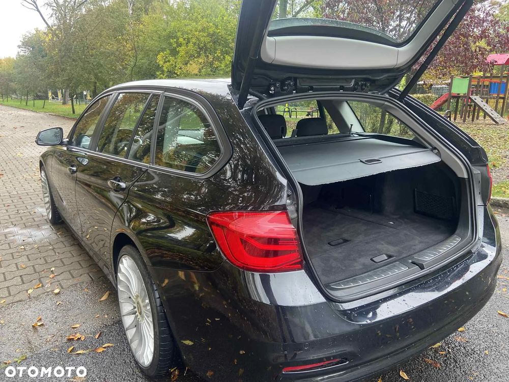 BMW Seria 3 318d Touring Advantage - 13