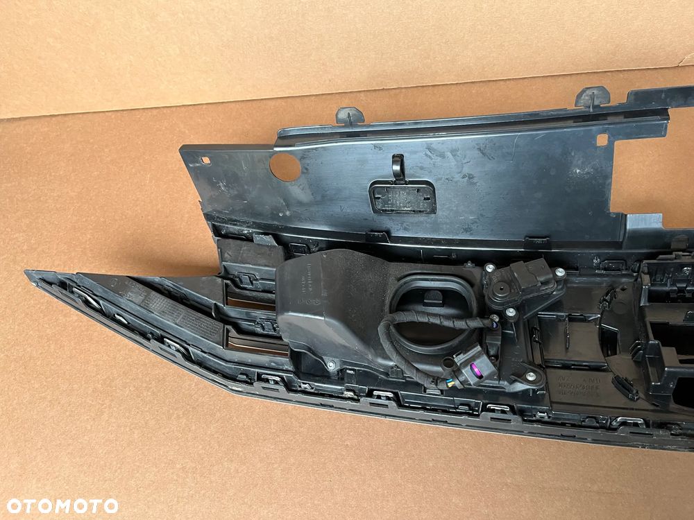 GRILL VW PASSAT B8 LIFT GTE ATRAPA ZDERZAKA VW PASSAT GTE 3G0 - 8