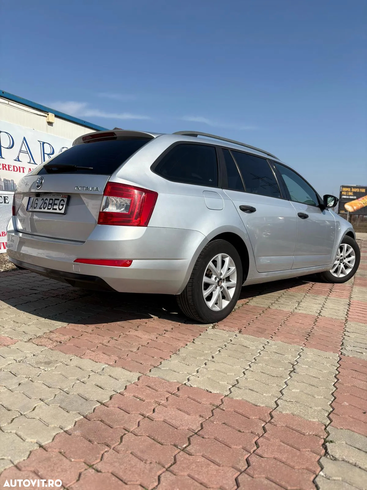 Skoda Octavia 1.6 TDI Ambiente - 3