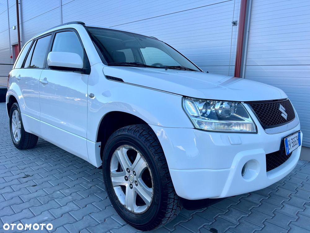 Suzuki Grand Vitara 1.9 DDiS De Luxe - 1