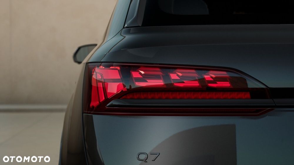 Audi Q7 - 7