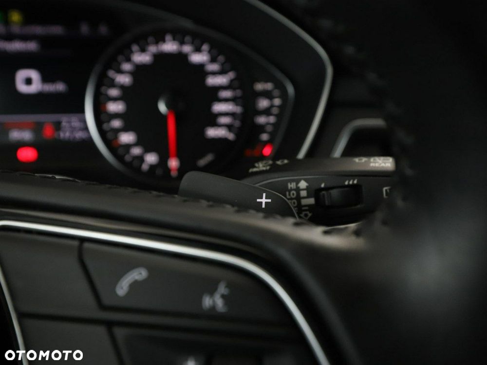 Audi A4 Avant 40 TDI Advanced S tronic - 33