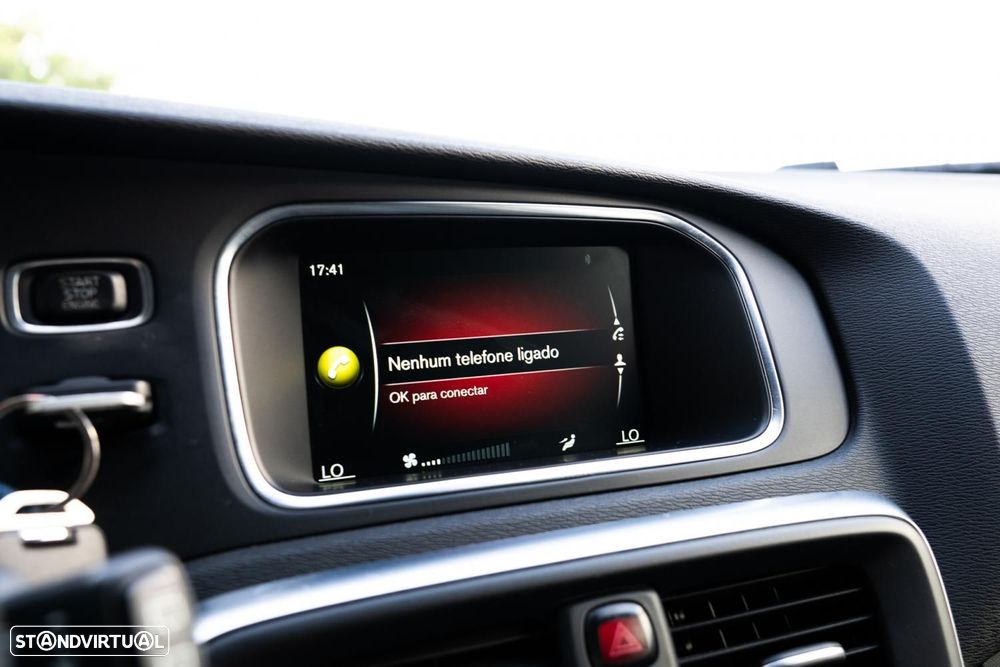 Volvo V40 Cross Country 2.0 D2 Volvo Ocean Race - 12