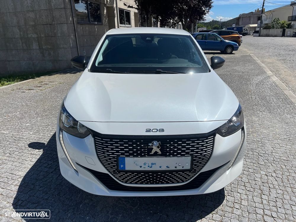 Peugeot 208 - 11