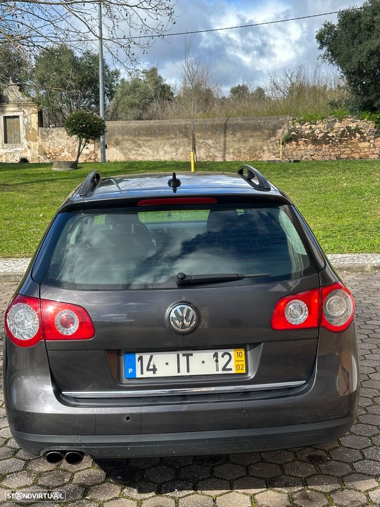 VW Passat Variant 2.0 TDI Confortline - 11