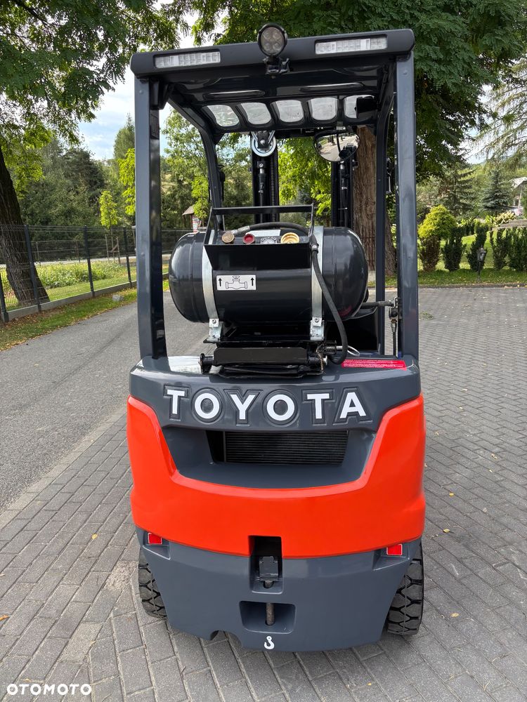 Toyota wózek widłowy 8FGF18 JAK NOWY! 3038h! LPG 63 800 netto - 7