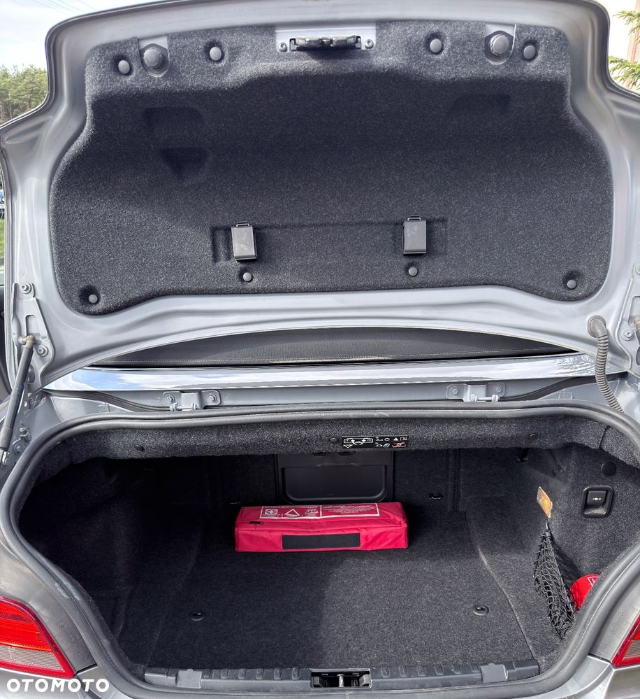 BMW Seria 1 118d DPF - 13