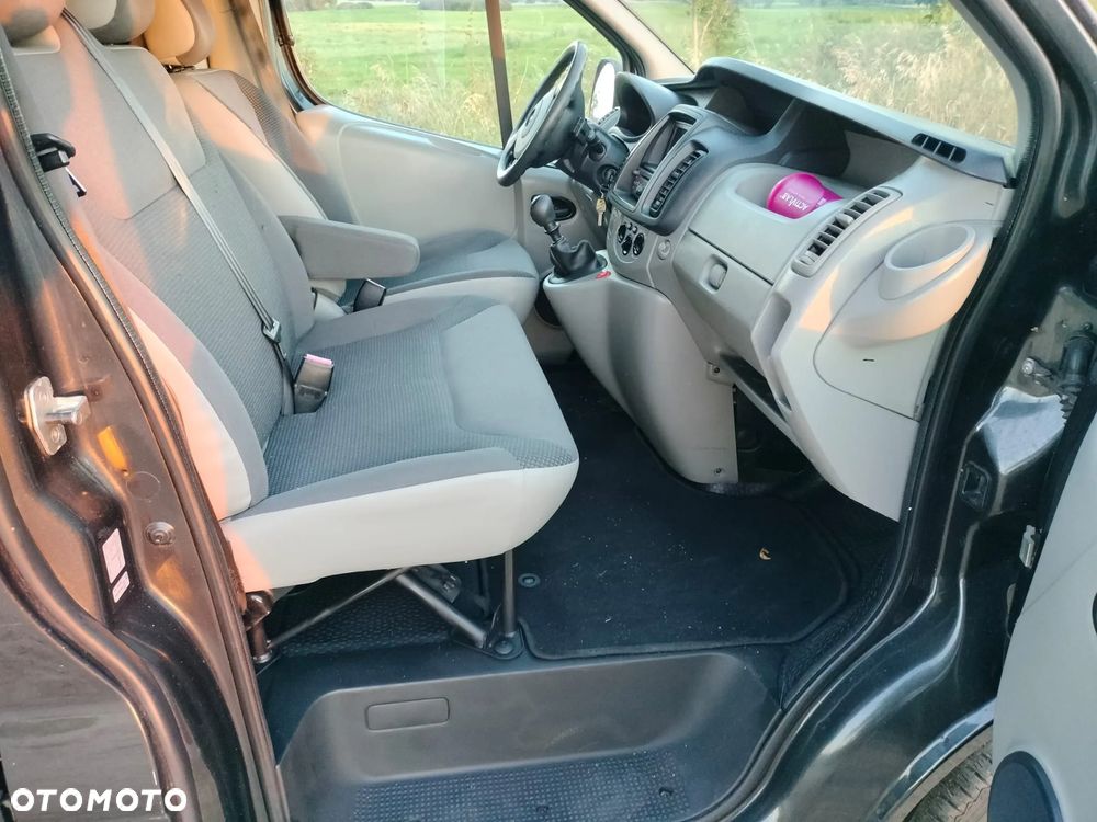Opel vivaro - 29