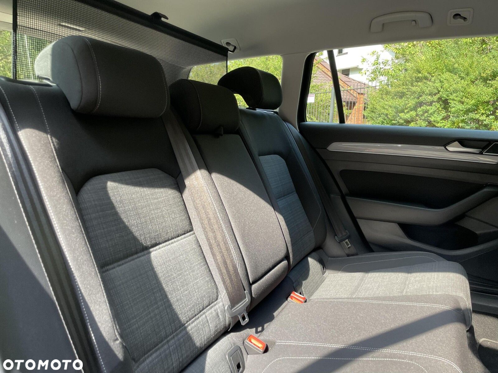 Volkswagen Passat 2.0 TDI Business DSG - 25