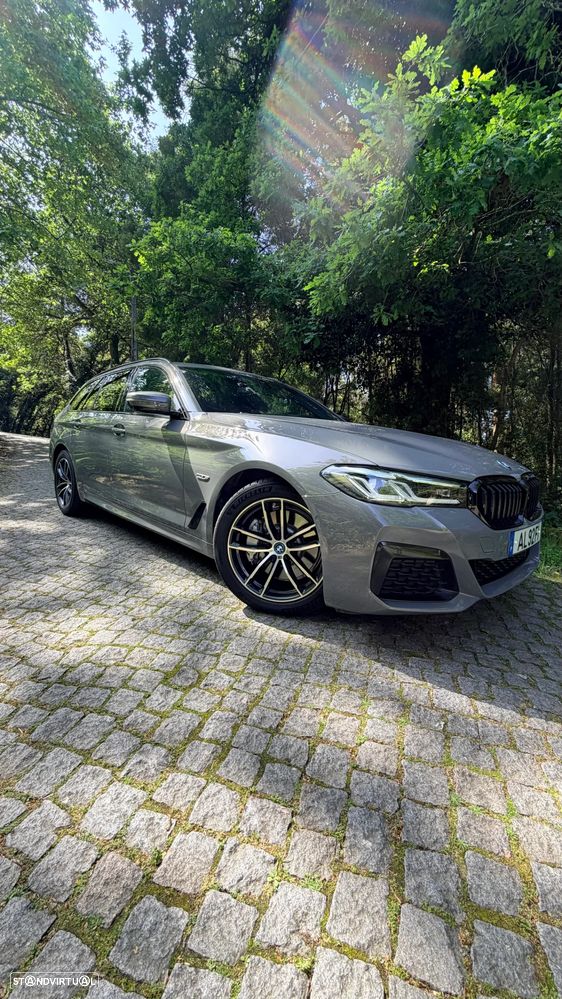BMW 530 e Pack Desportivo M - 6