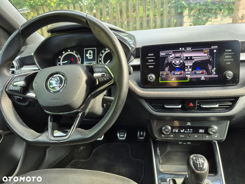 Skoda Fabia 1.0 Selection - 12