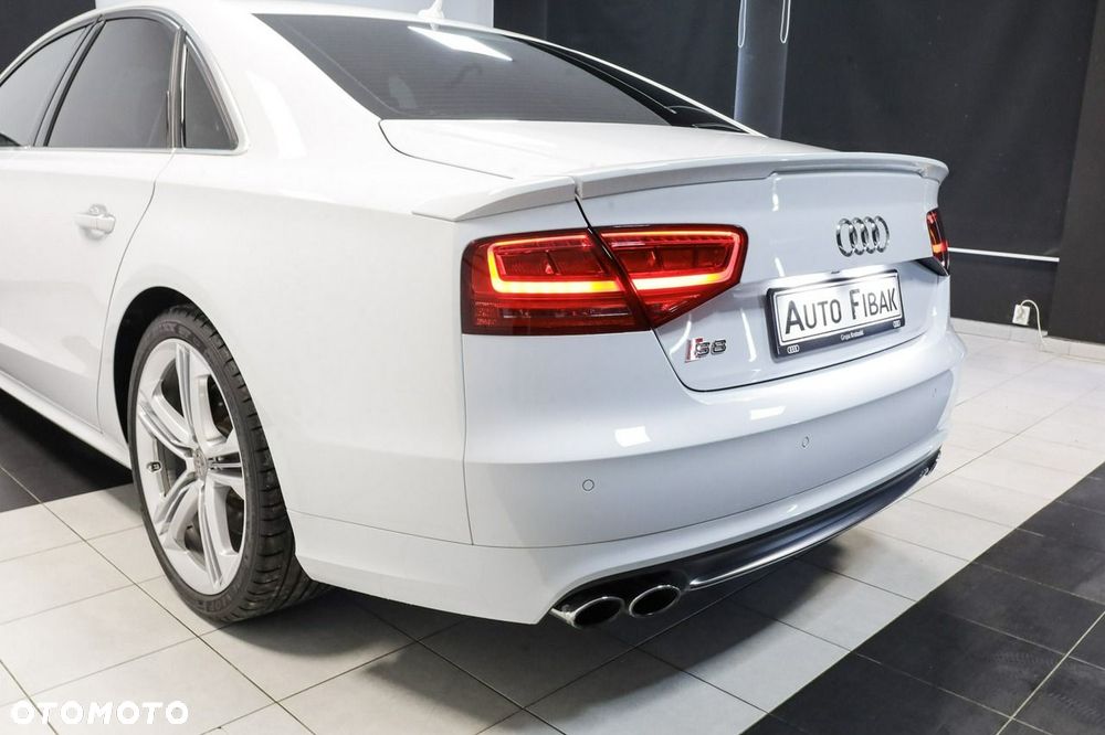 Audi S8 - 13