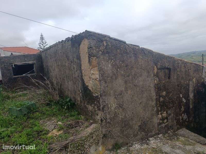 Ruína com terreno - Grande imagem: 5/12