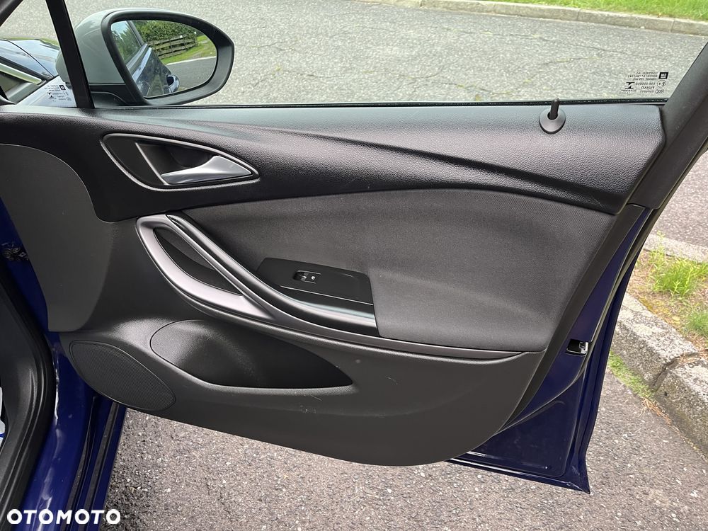 Opel Astra 1.4 Turbo Edition - 21