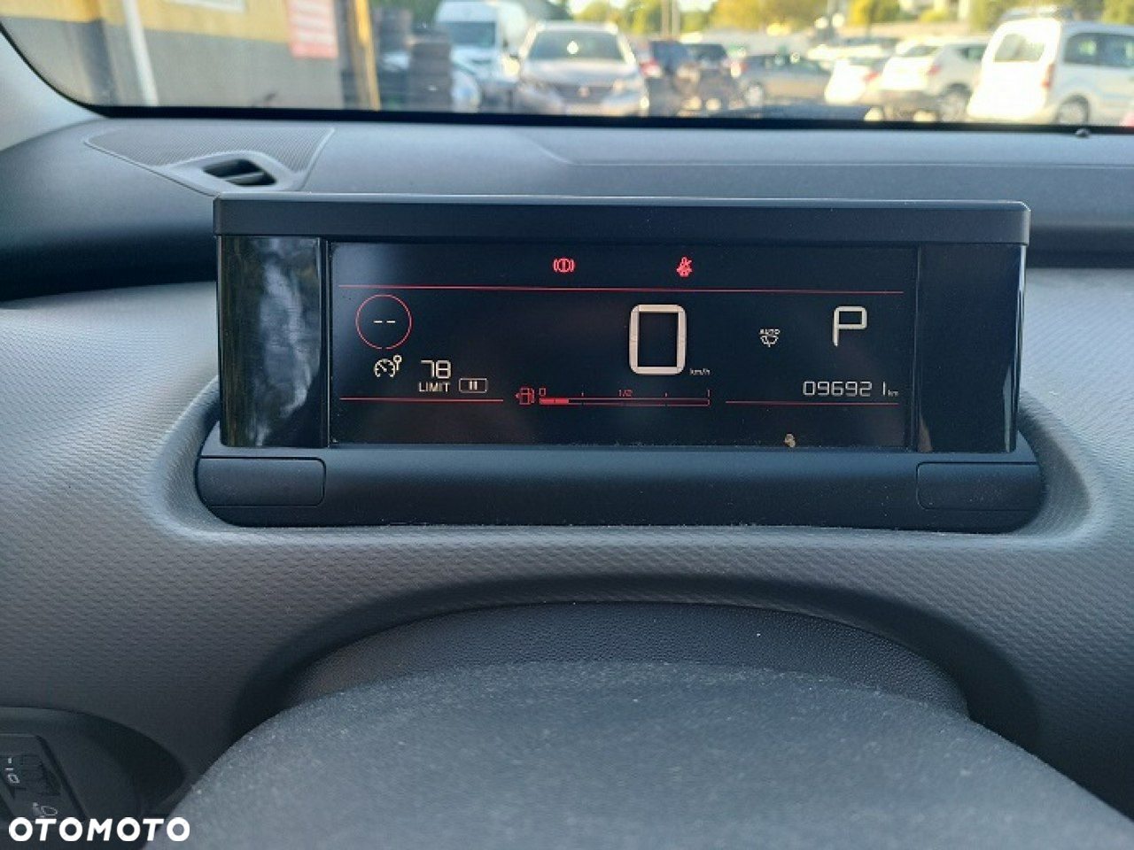 Citroën C4 Cactus - 27